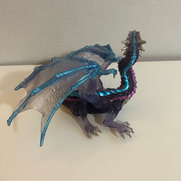 Set of 4 Safari LTD Hand-Painted Mythical Dragon Figure Toys - Picture 8 of 16